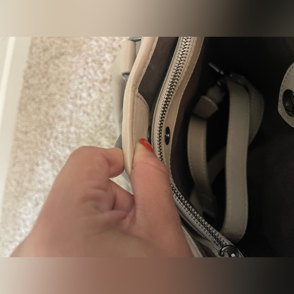 Burberry Gray Smoke Check canvas ☀️ - Picture 8 of 11